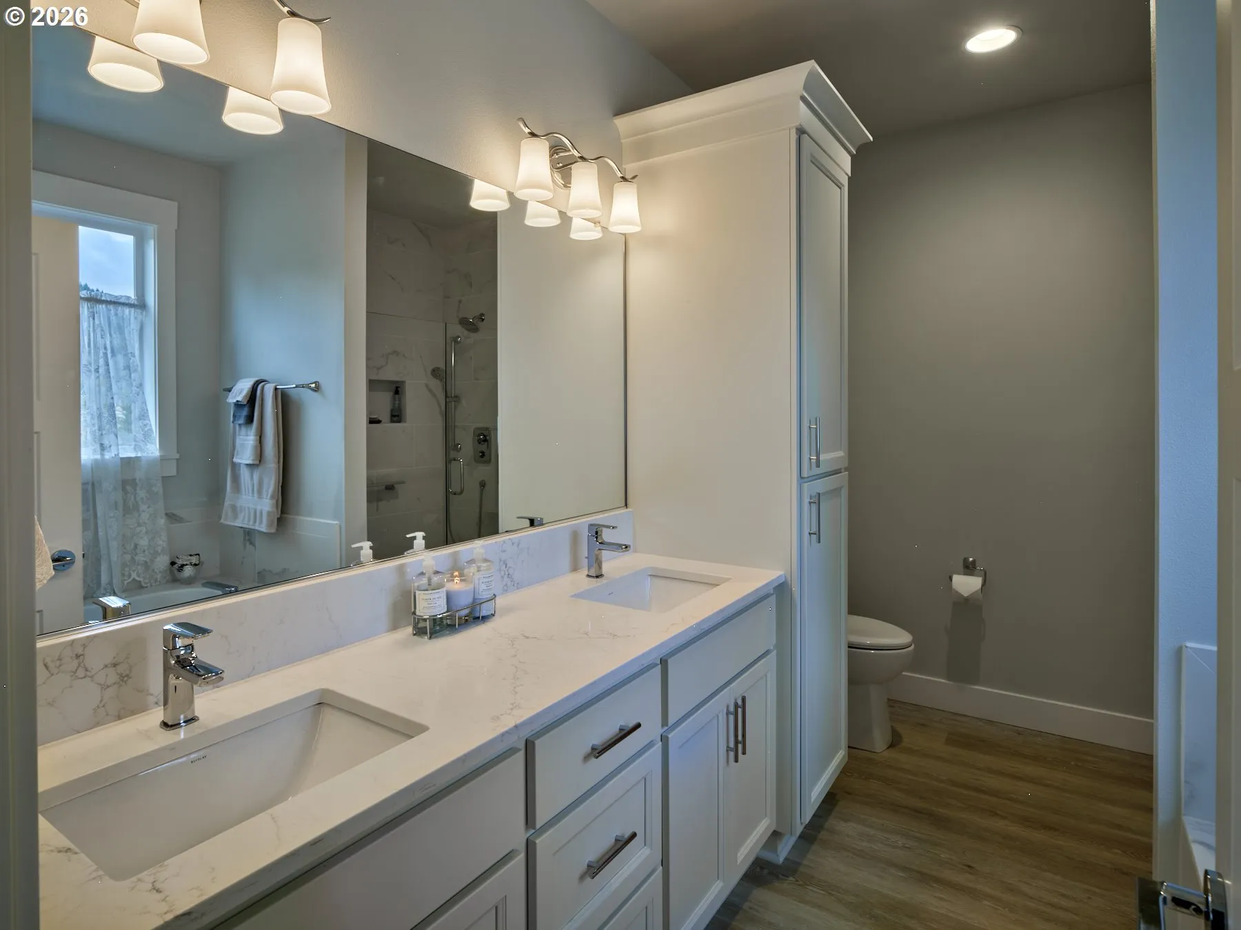 Bathroom, Attached-Double Sinks