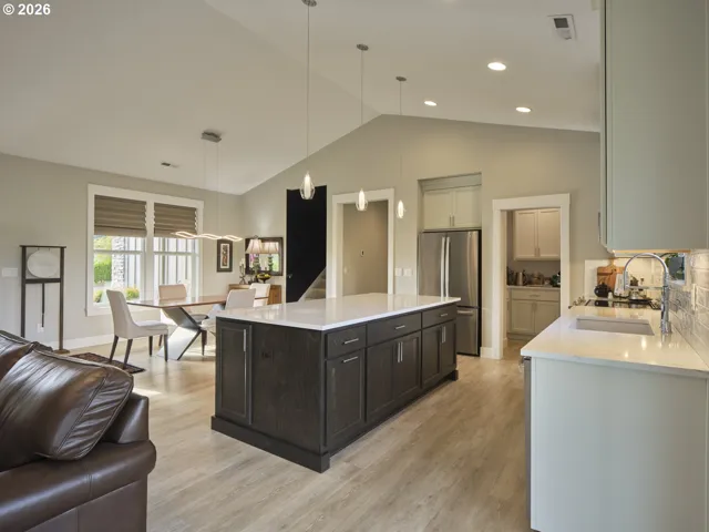 Kitchen-Island