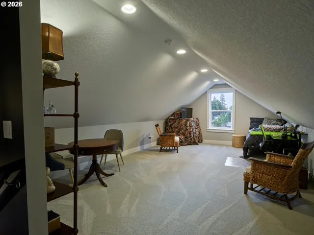 Bonus Room-Upper