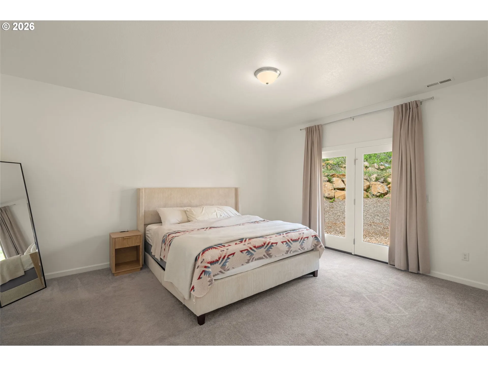 Bedroom, Primary
