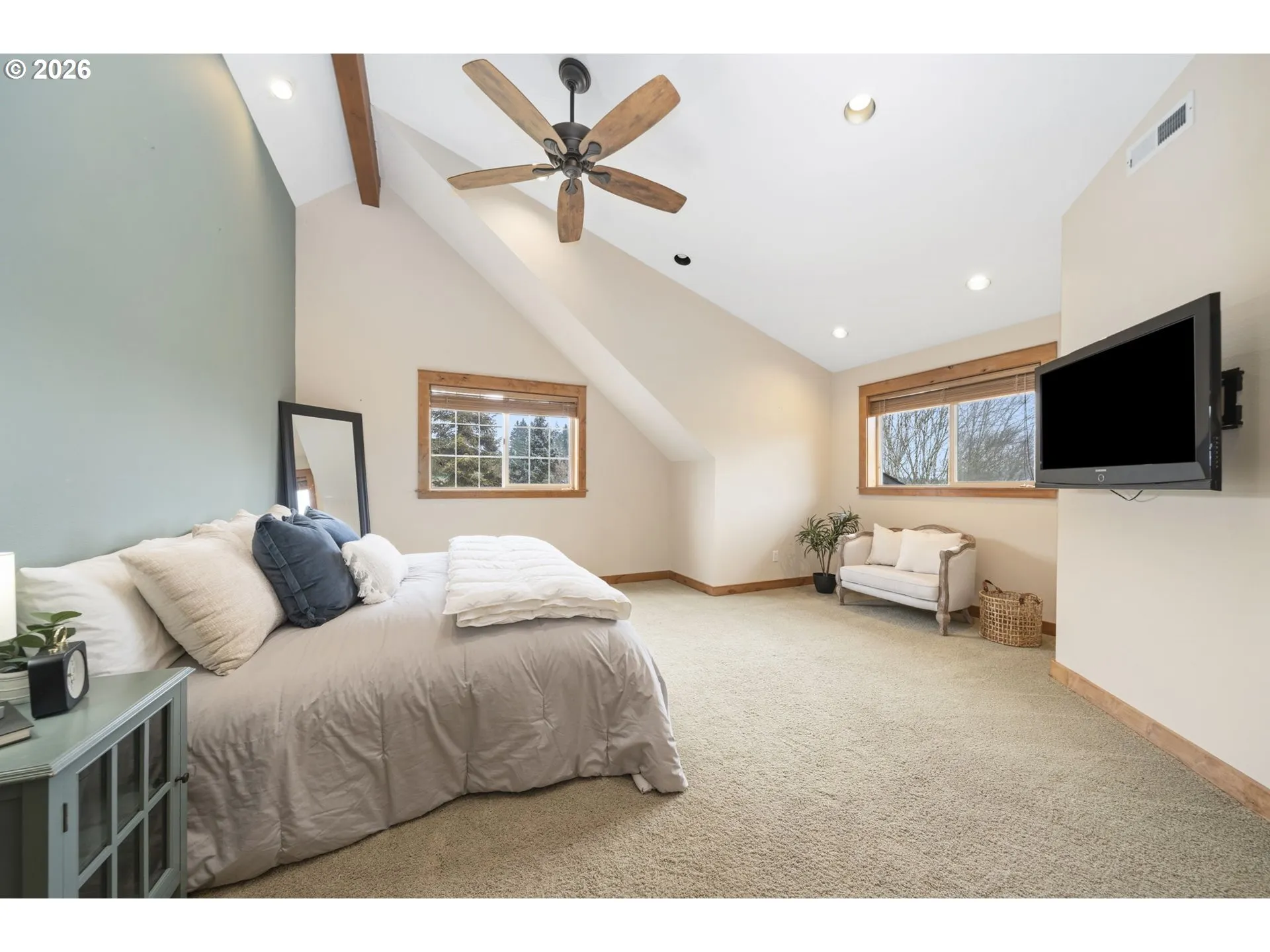 Primary Bedroom-Upper