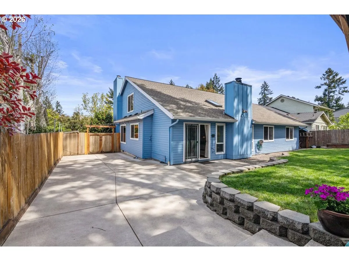 Backyard-Fenced