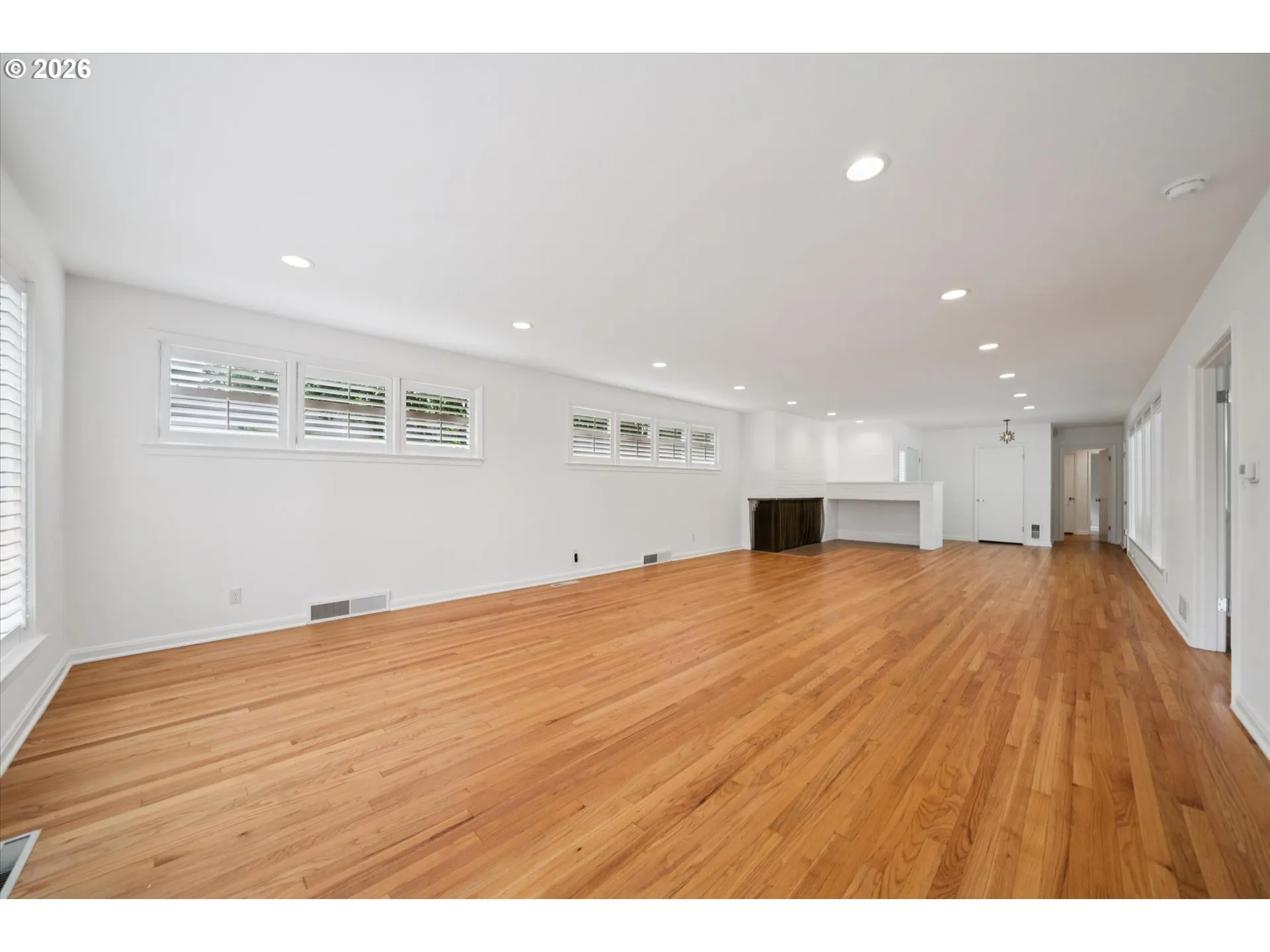 Living Room/Dining Room