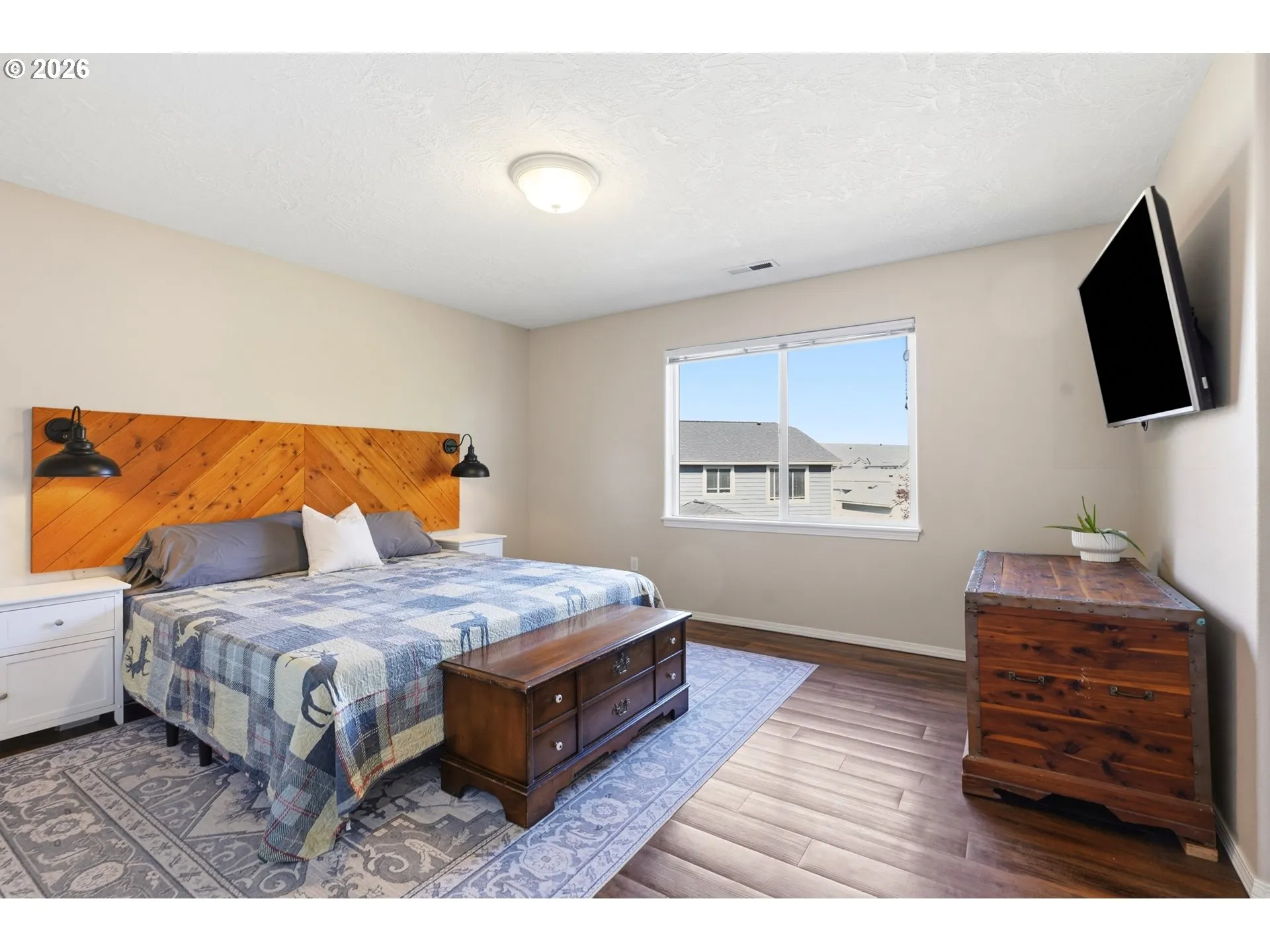 Bedroom, Primary-Upper