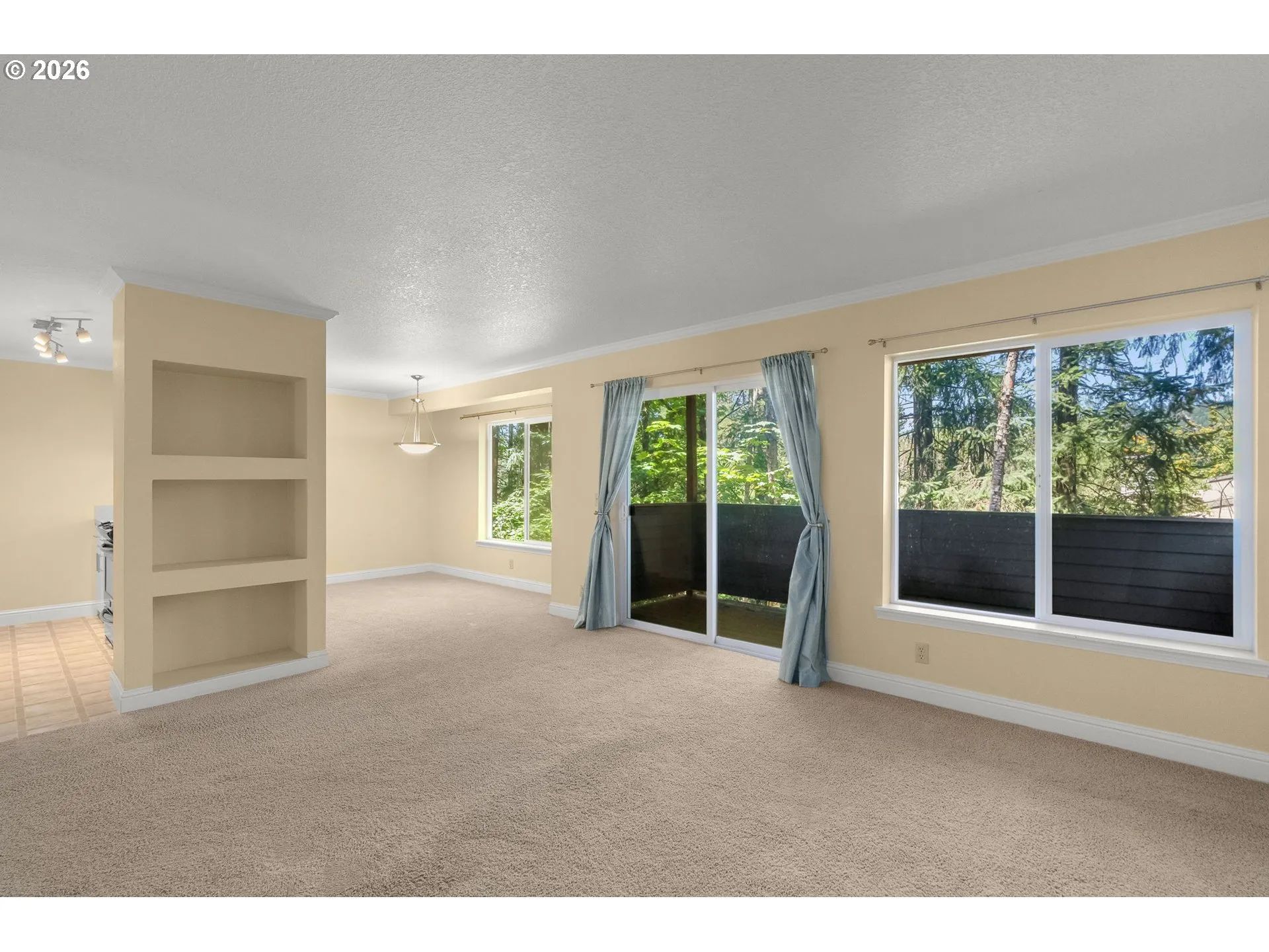 Living Room/Dining Room