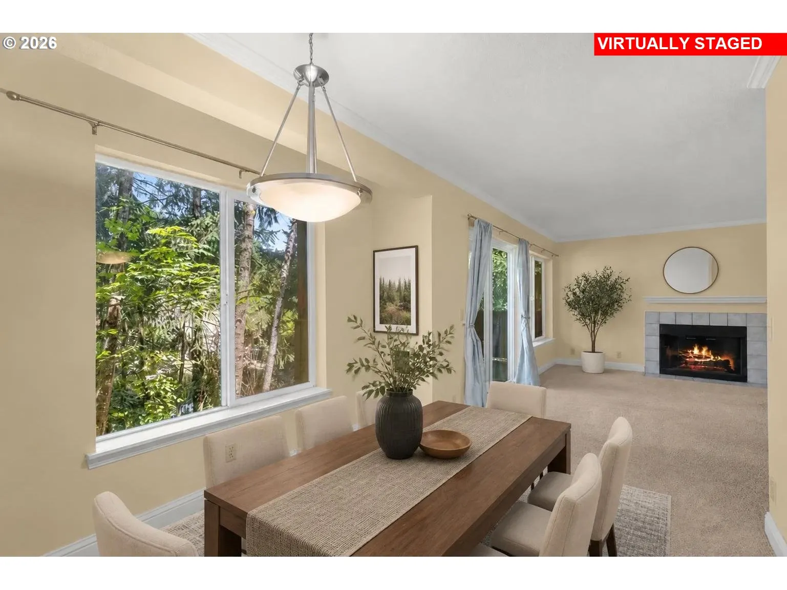 Living Room/Dining Room