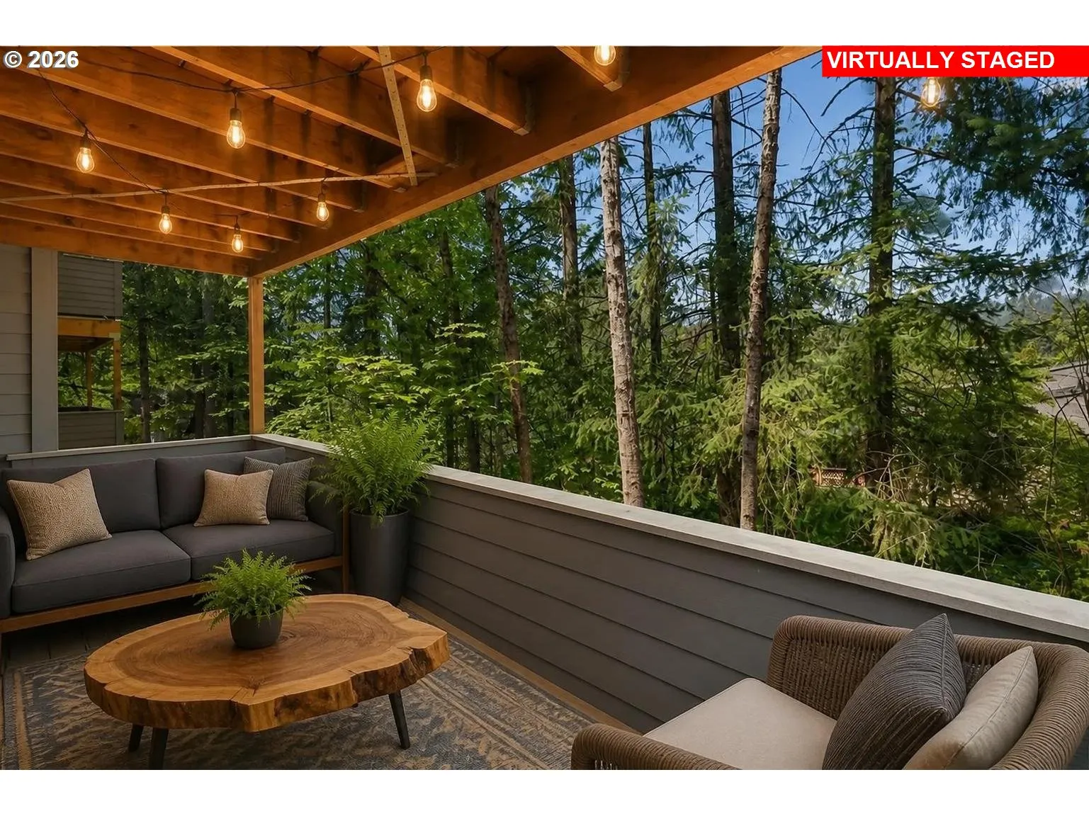 Balcony-Covered