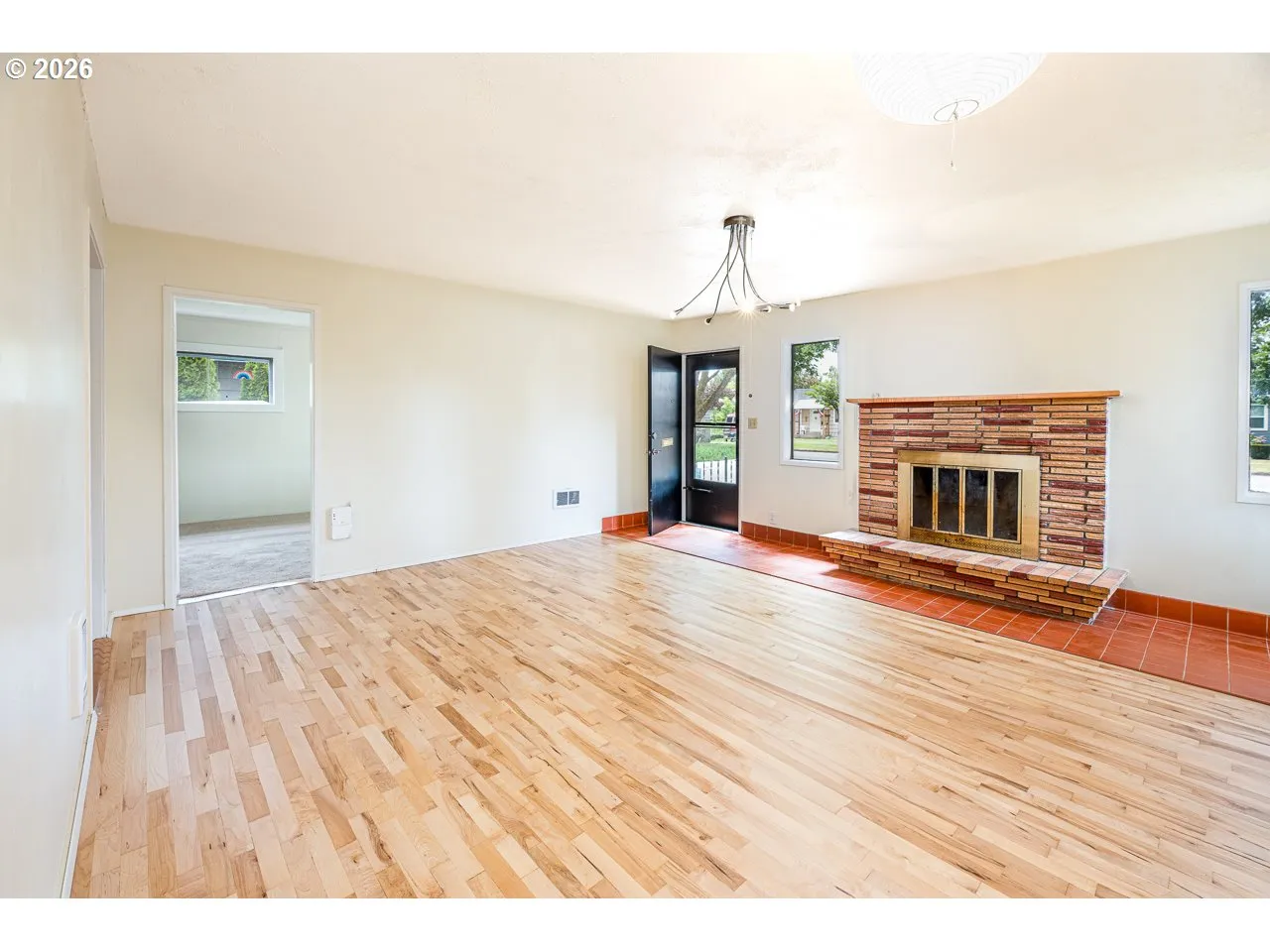 Living Room-Fireplace
