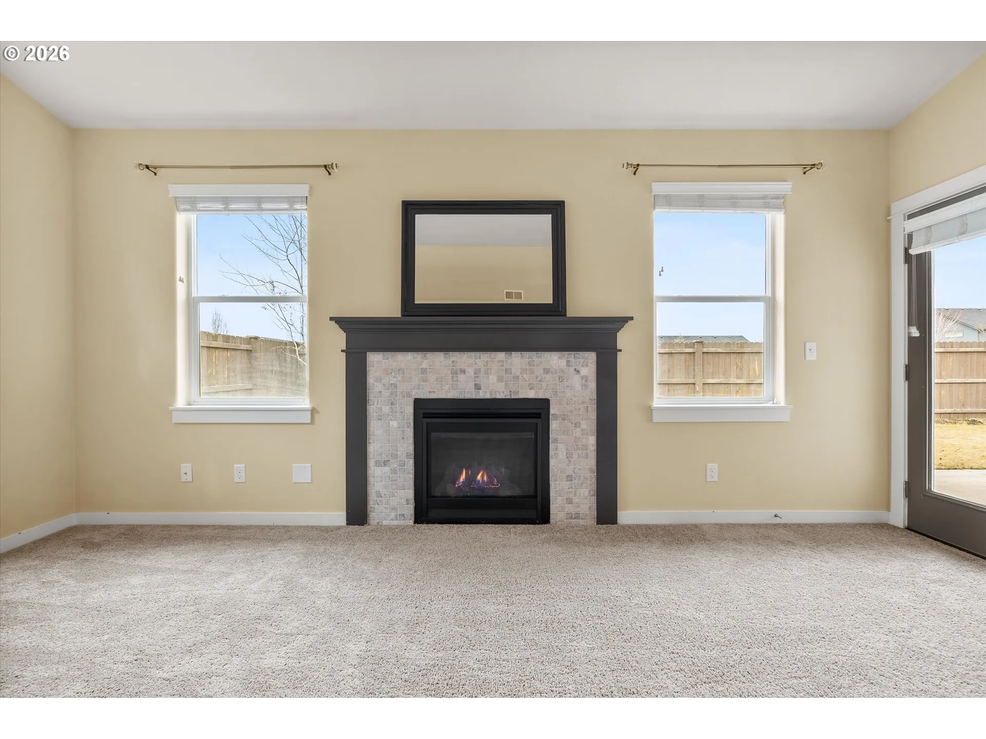 Living Room-Fireplace