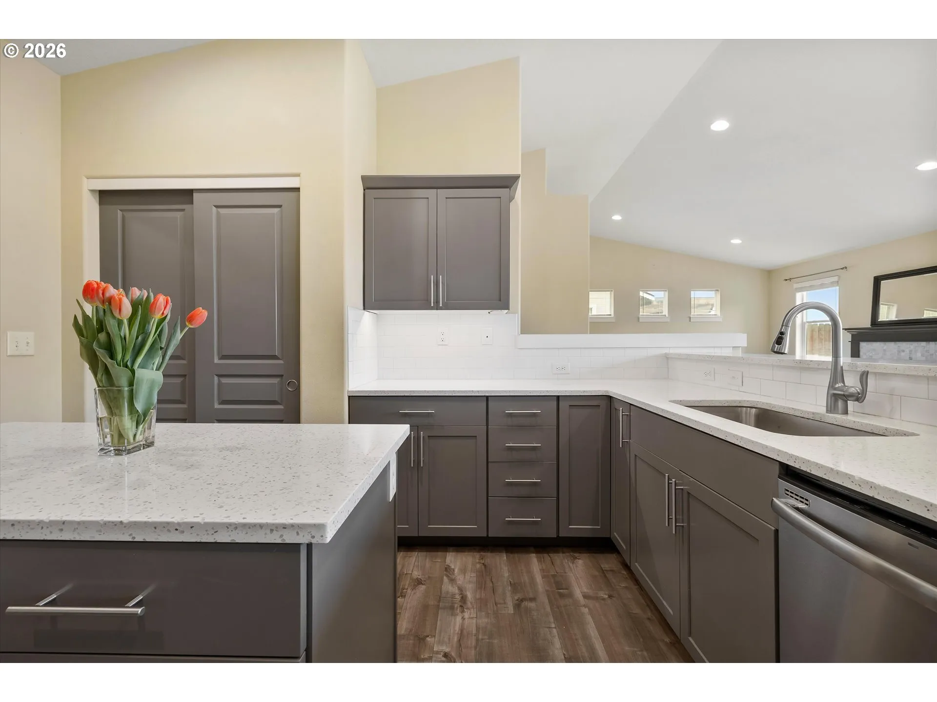 Kitchen/Living Room-Island