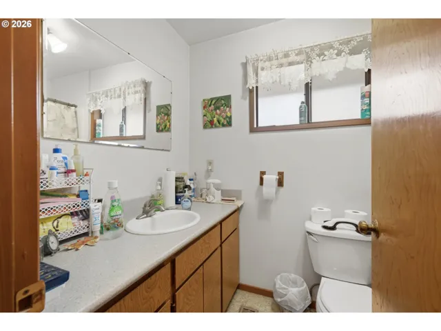Attached Bathroom #1-Full Bathroom