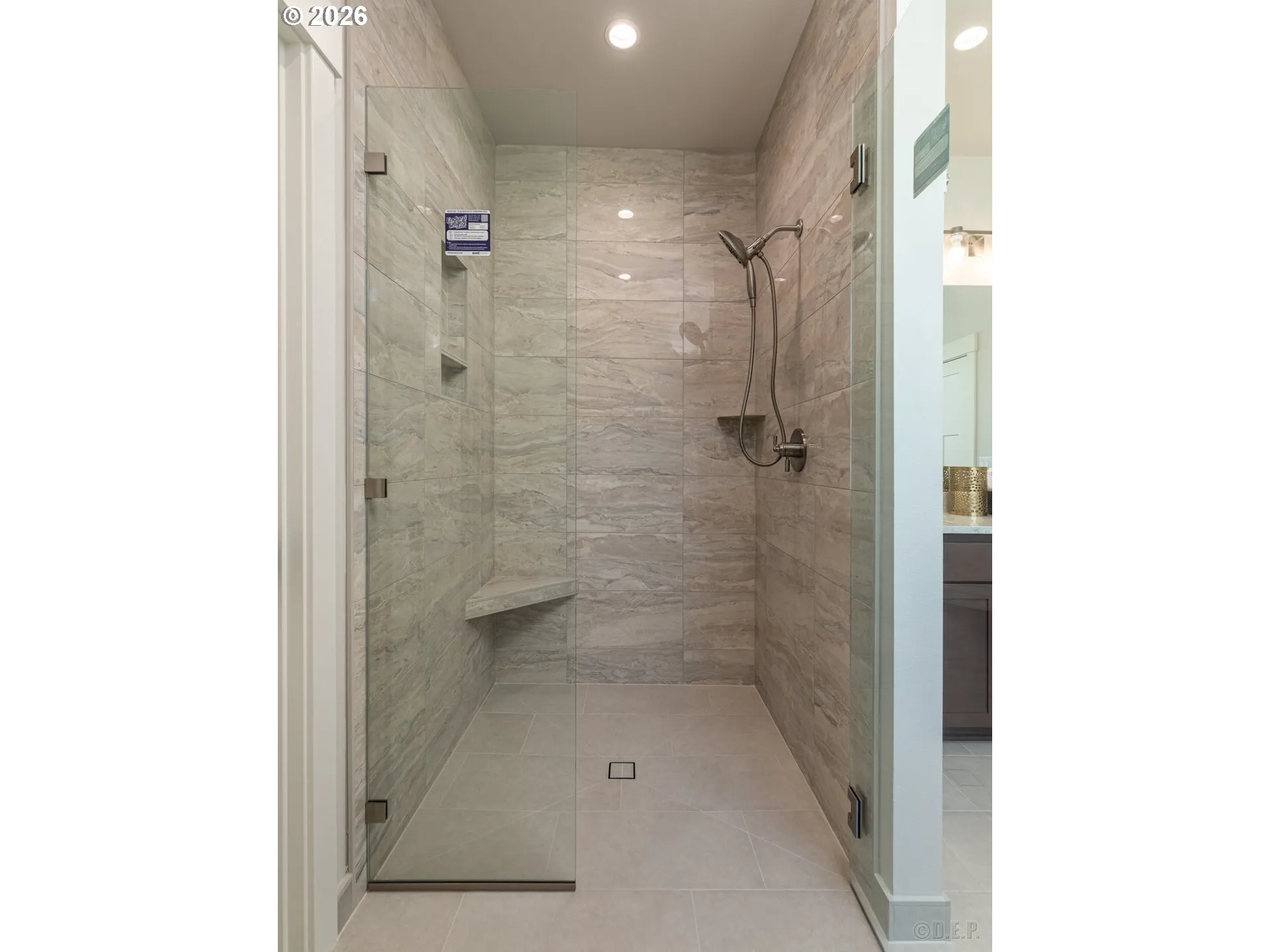 Bathroom-Walk in Shower