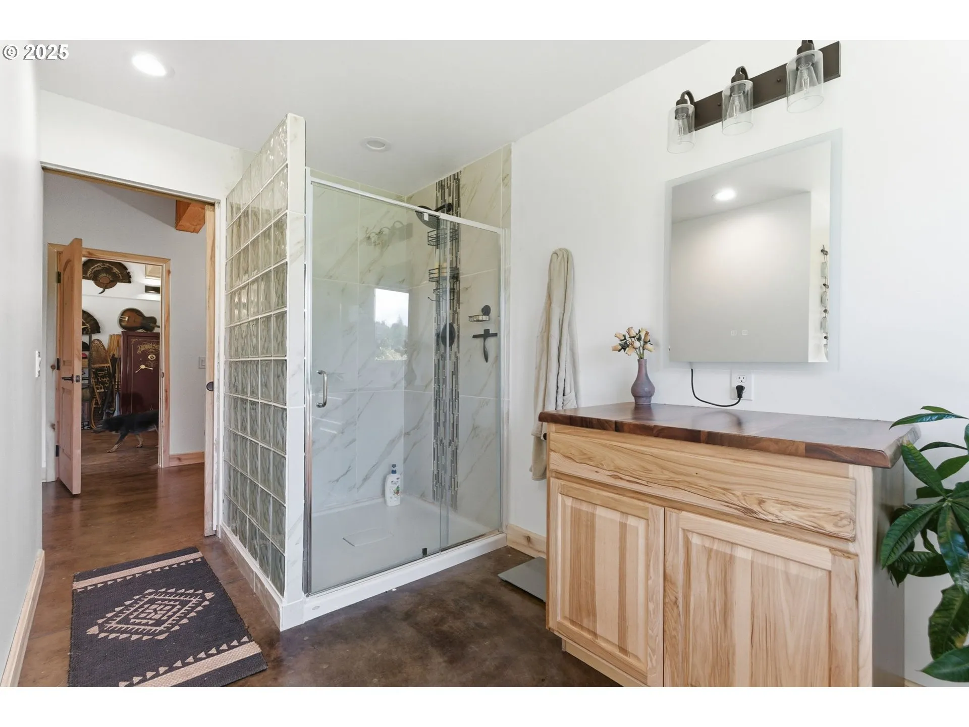Bathroom-Hall