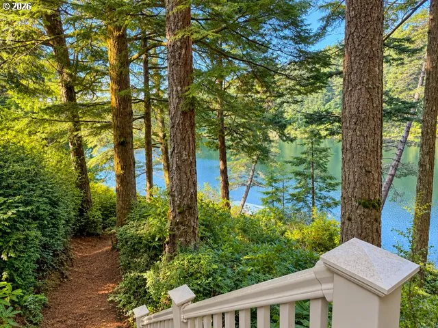 Lake Access