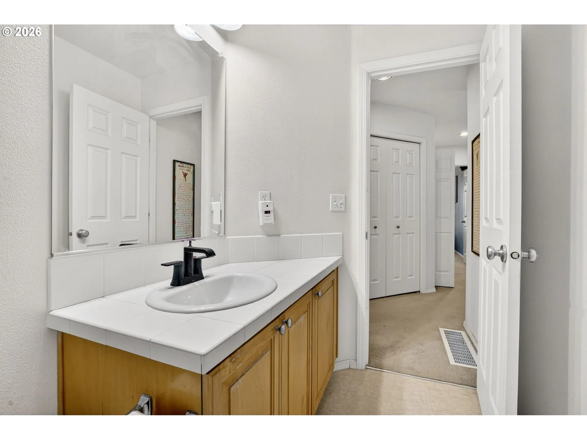 Bathroom-Upper
