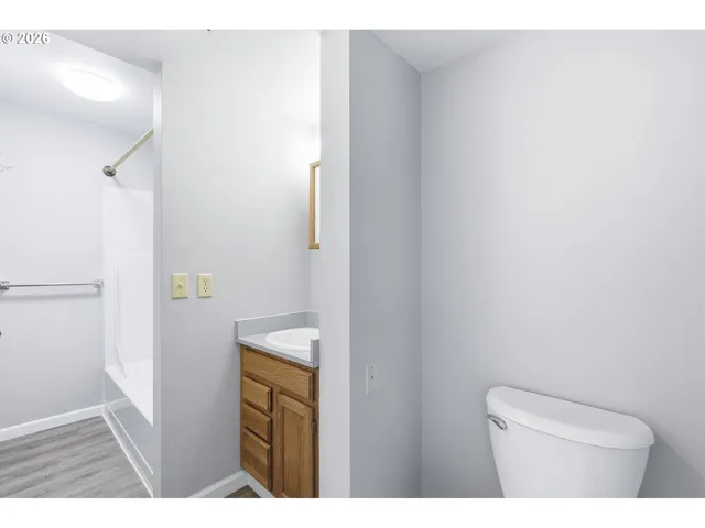 Bathroom-Lower