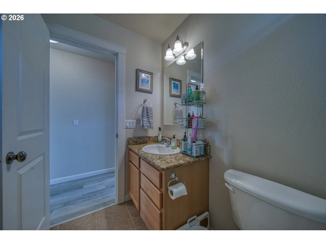 Bathroom-Upper