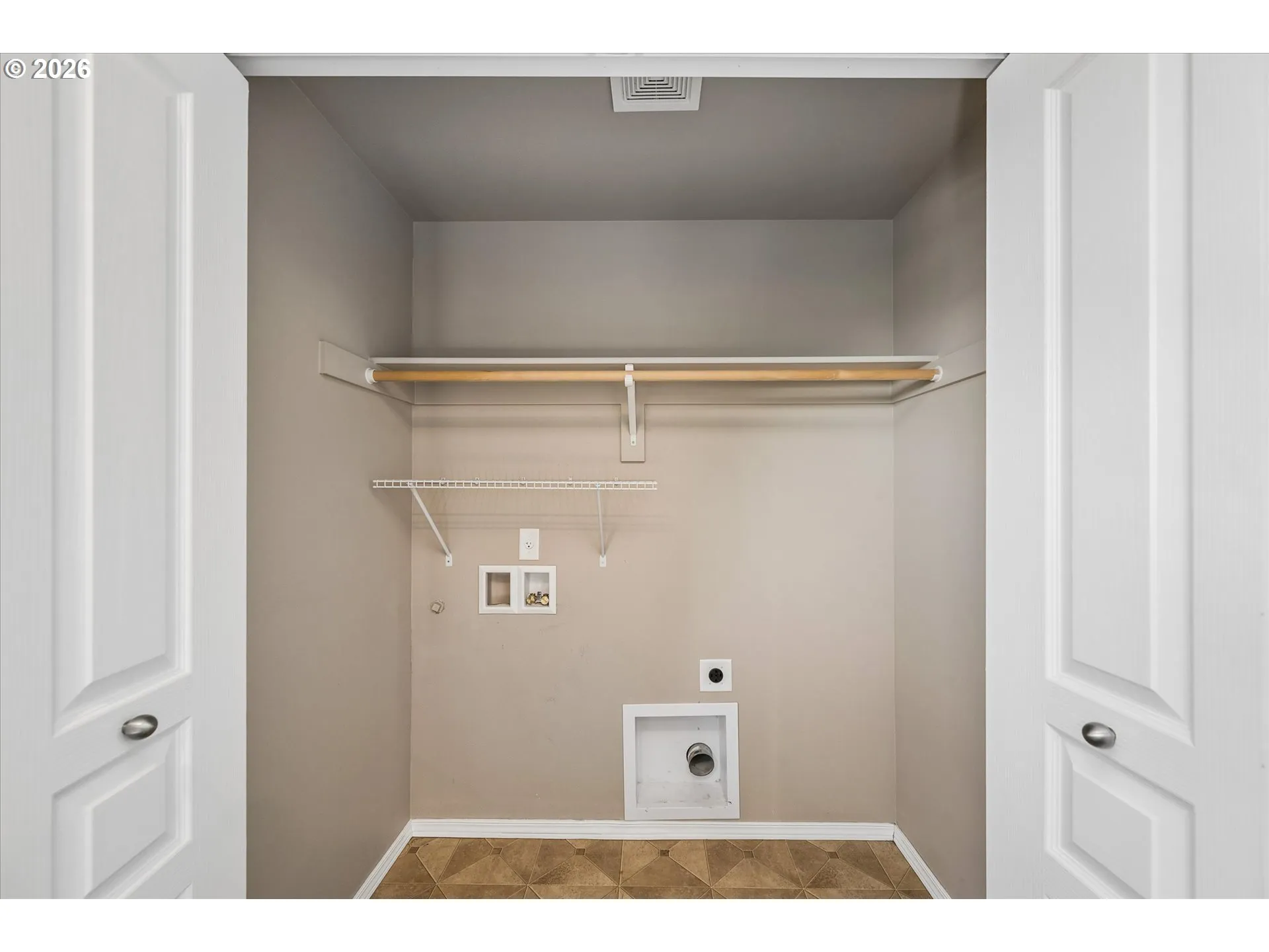 Laundry-Upper