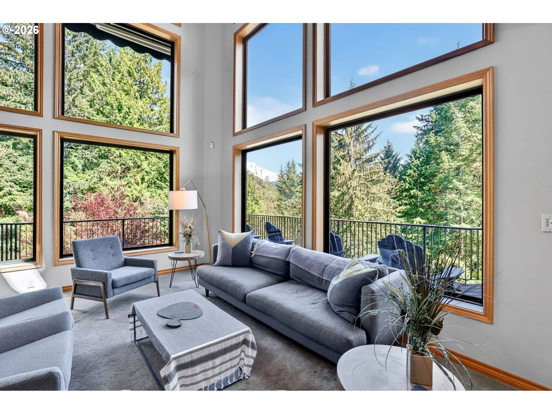 Living Room-Vaulted Ceilings