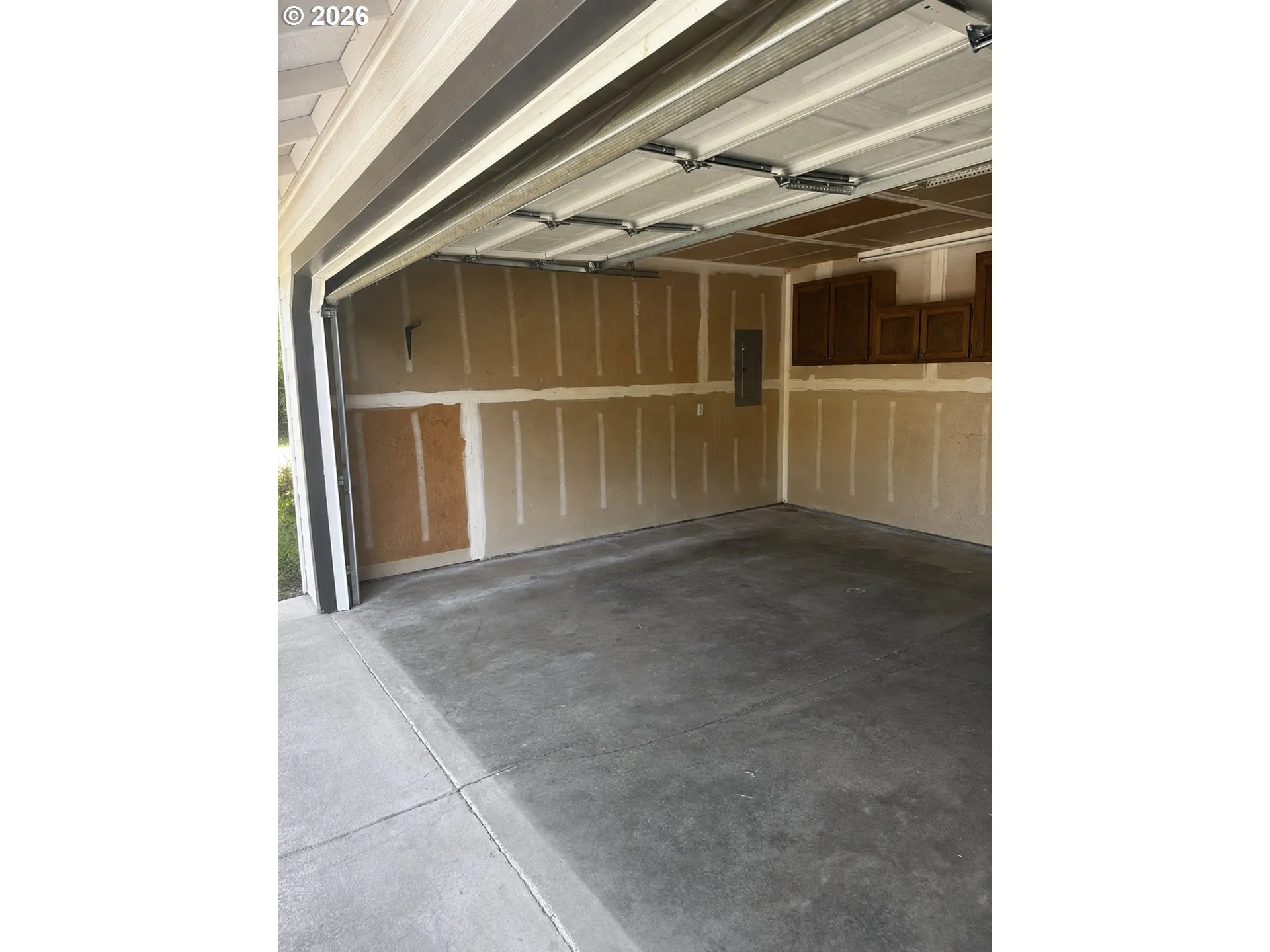 Garage-# 1