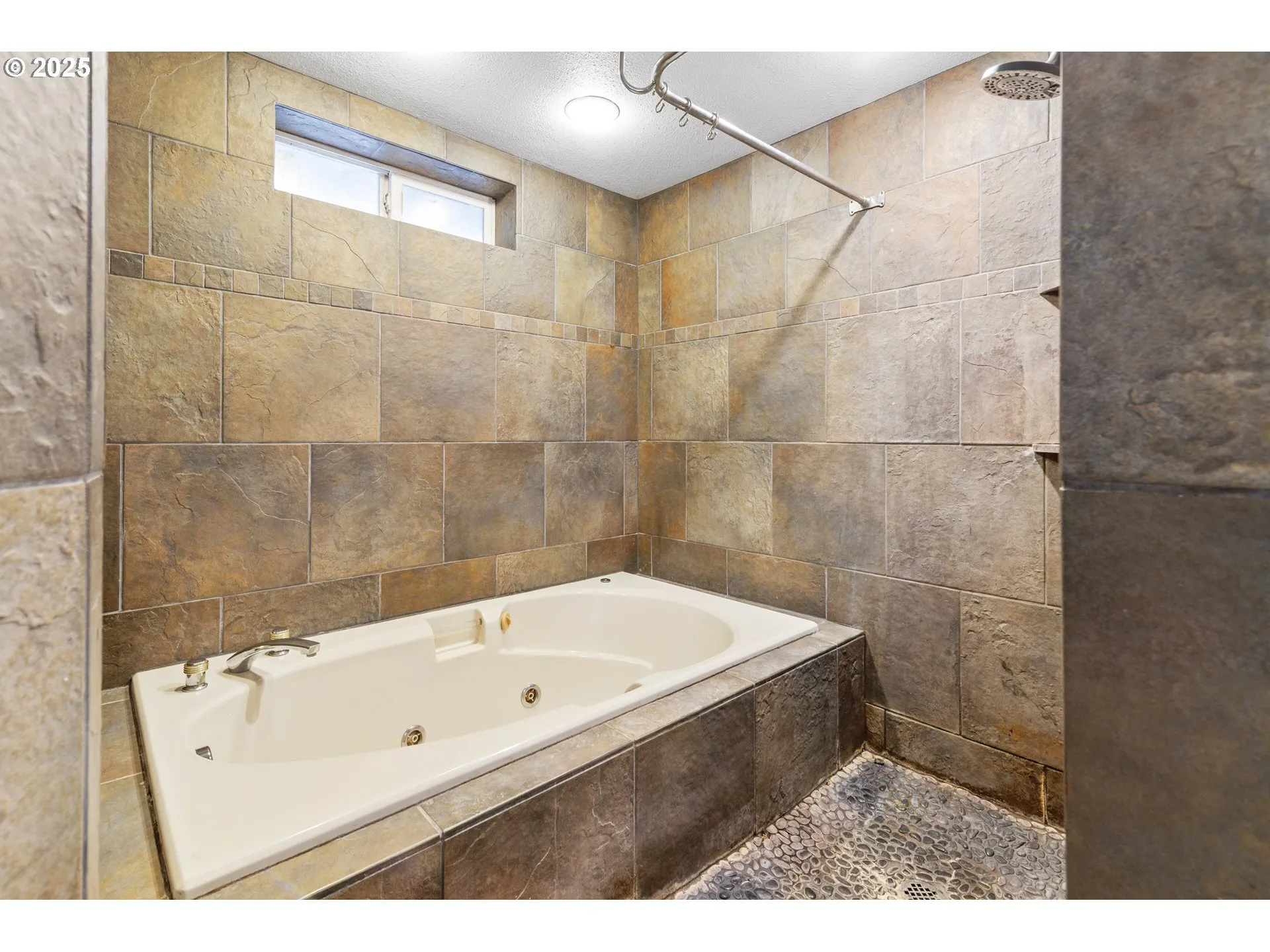 Owner's Suite Bathroom-Full Bathroom