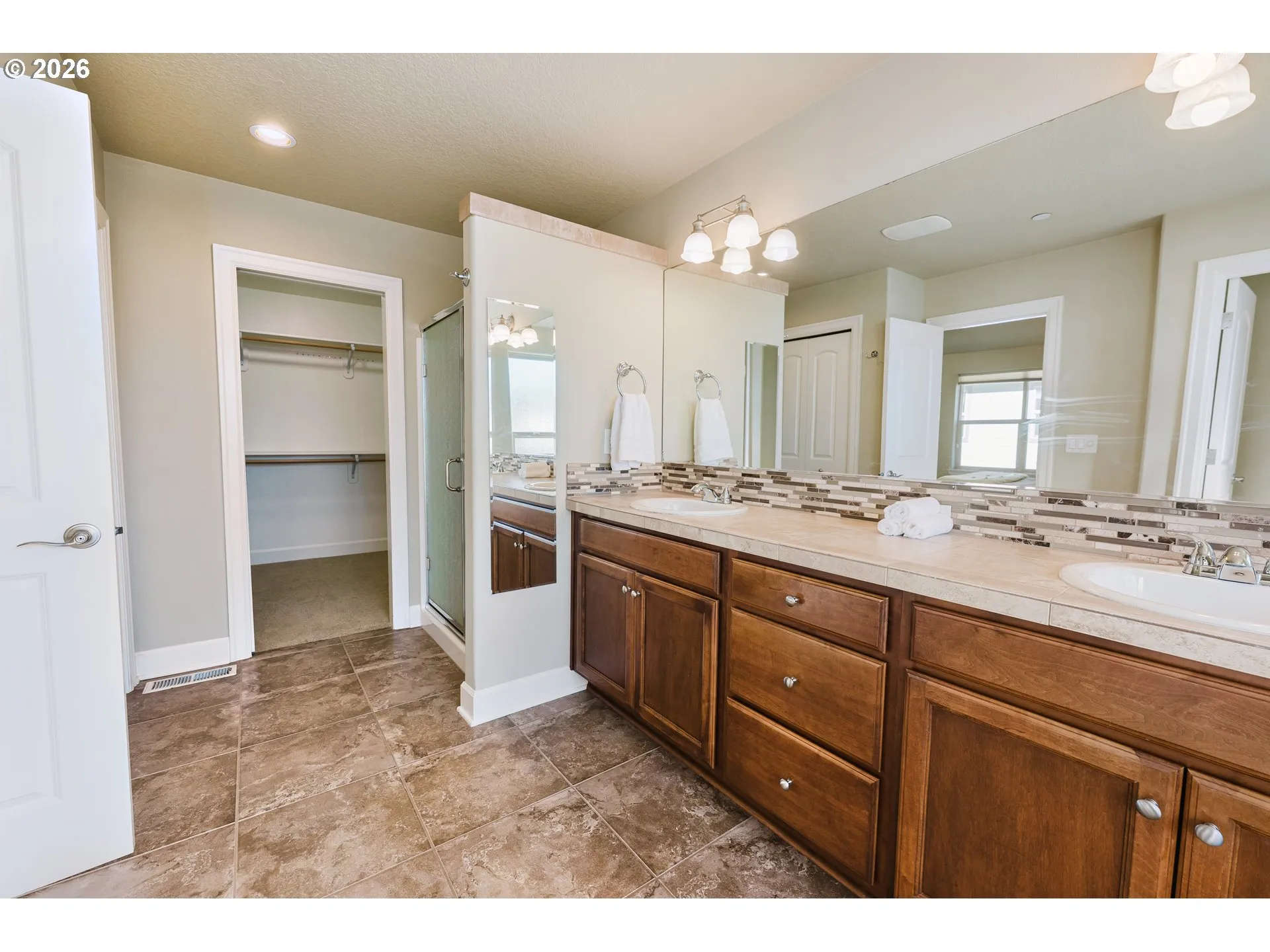 Bathroom, Attached