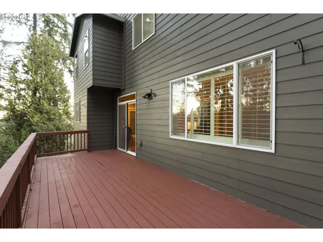 Deck-Main