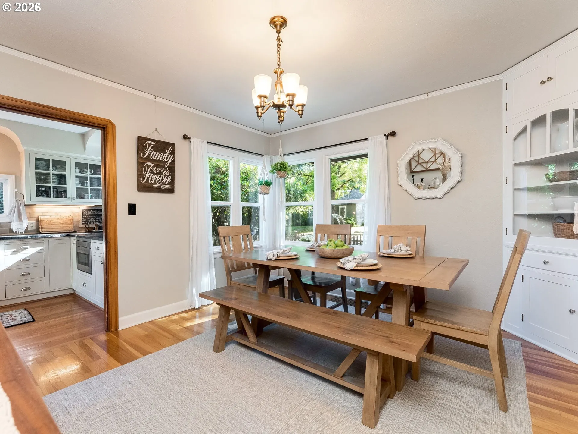 Dining Room-Built-In Cabinets