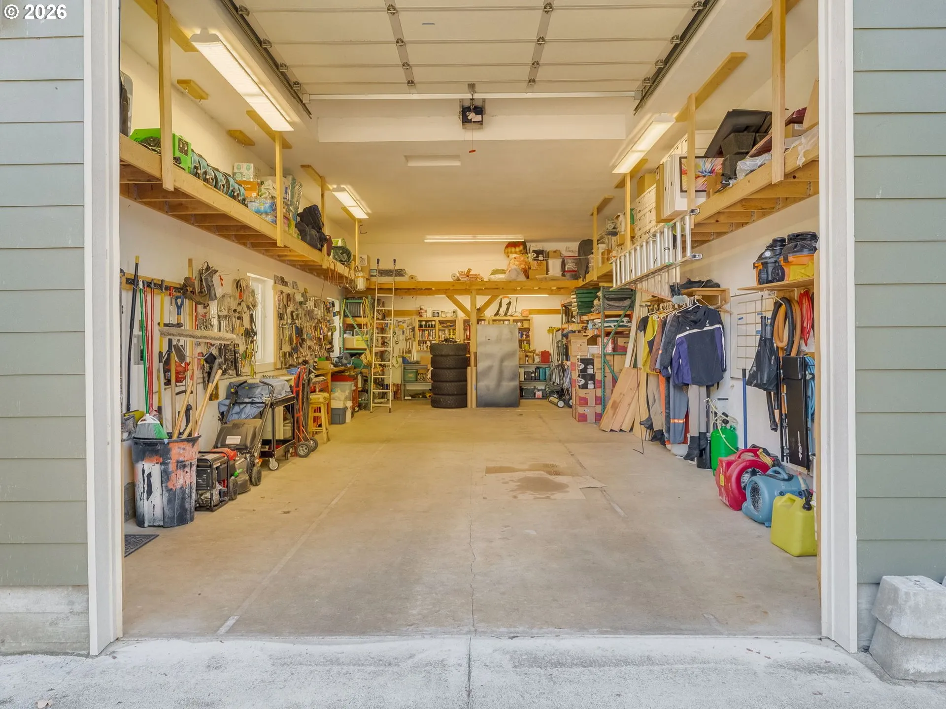 Shop-Finished