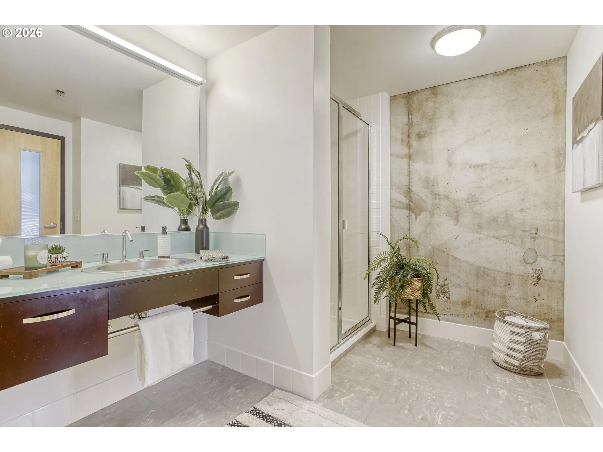 Bathroom, Attached