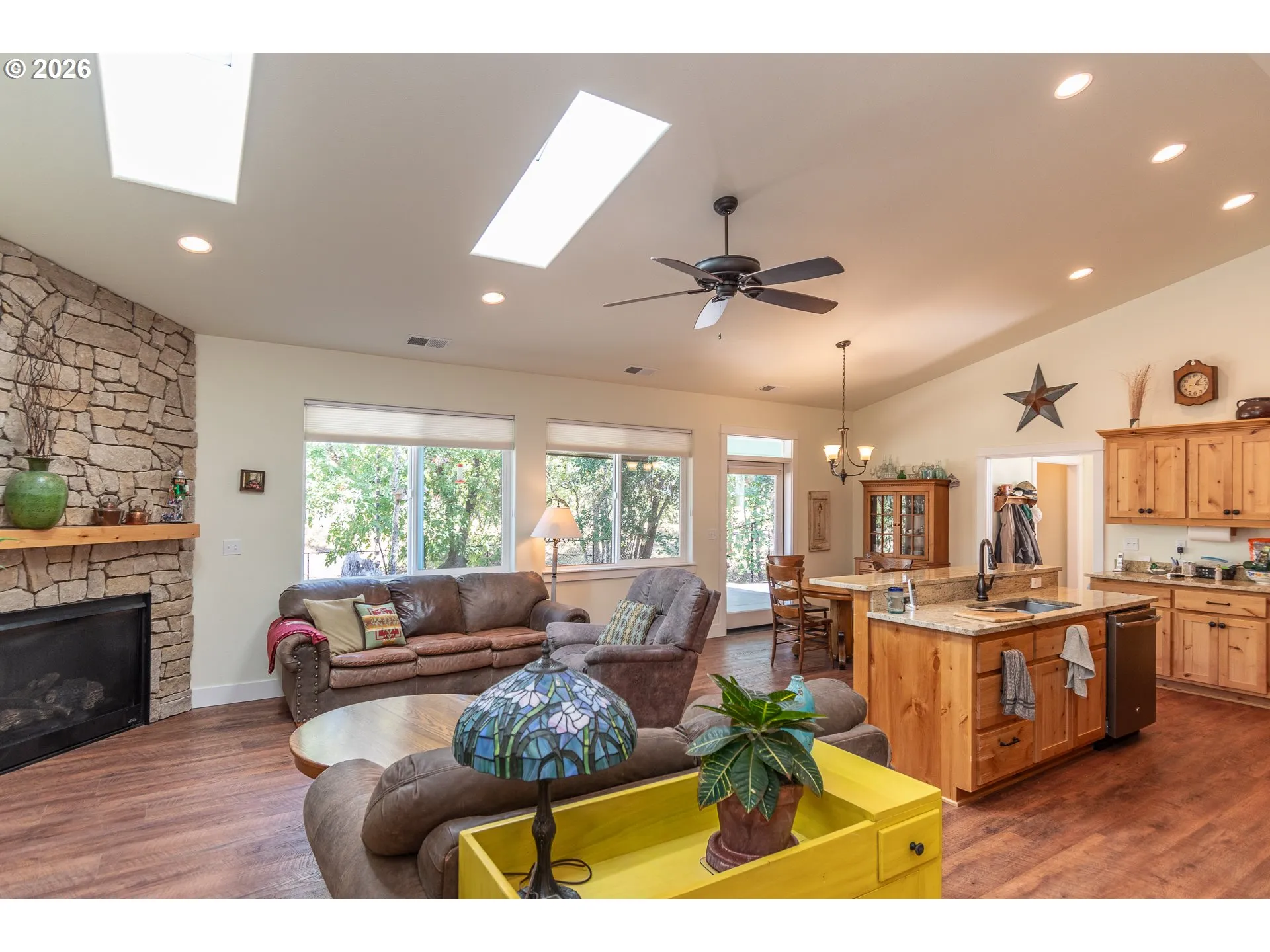 Kitchen/Living Room-Ceiling Fan