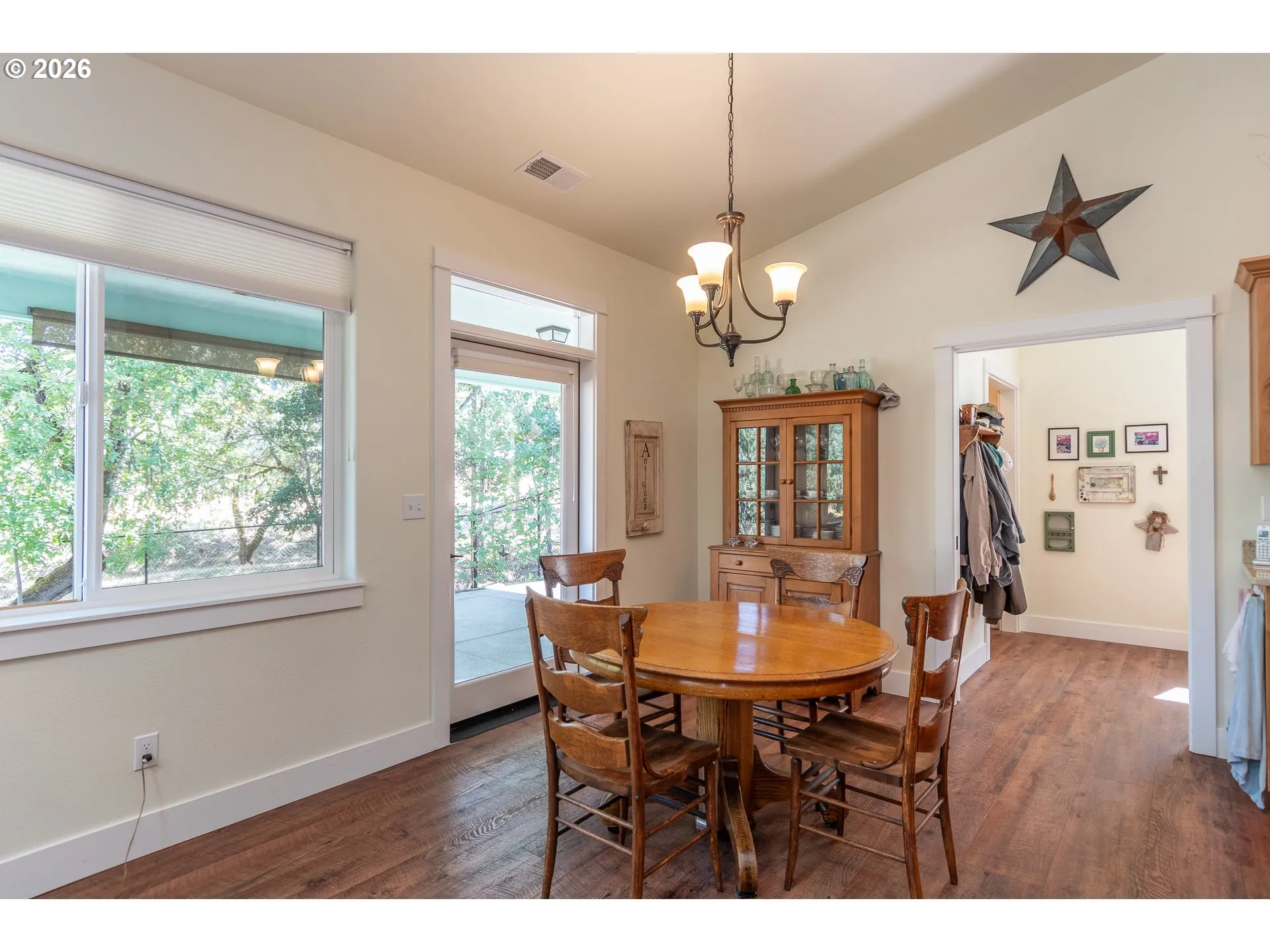 Dining Room-Vaulted Ceilings