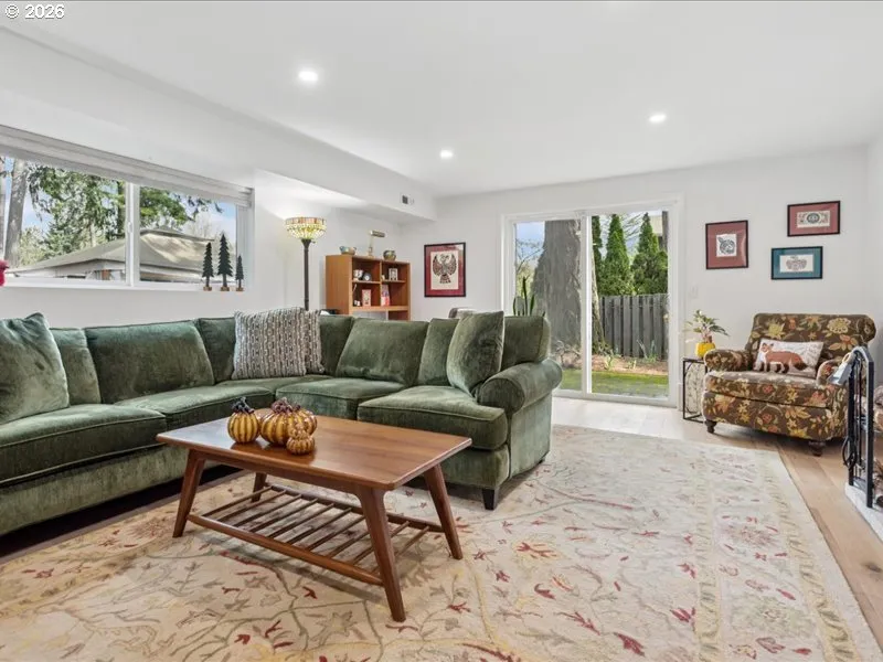 Family Room-Lower