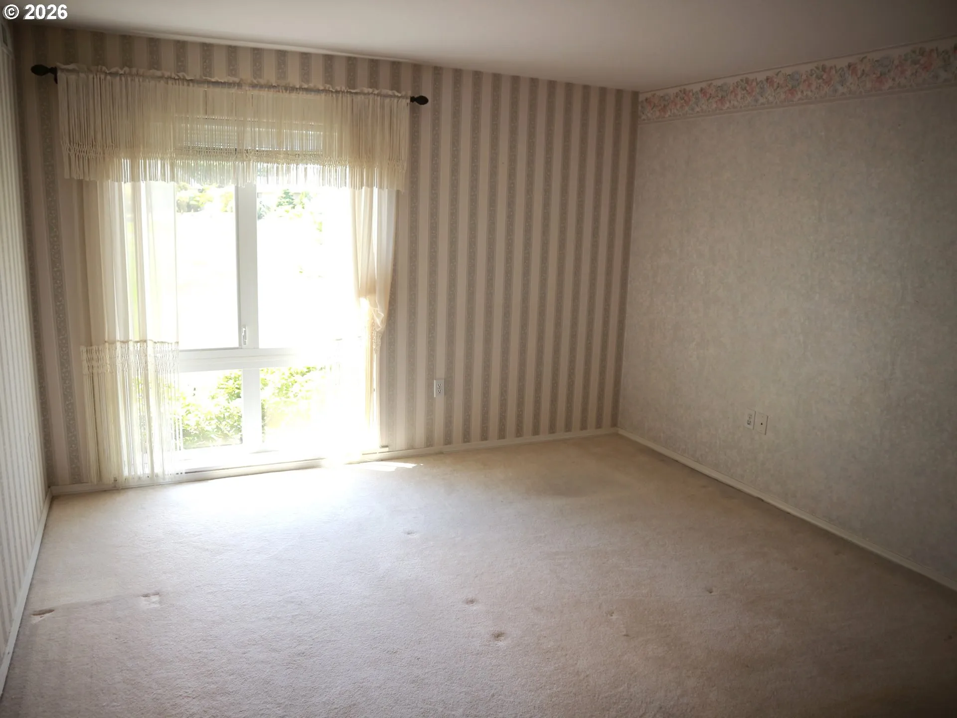 Bedroom, Primary