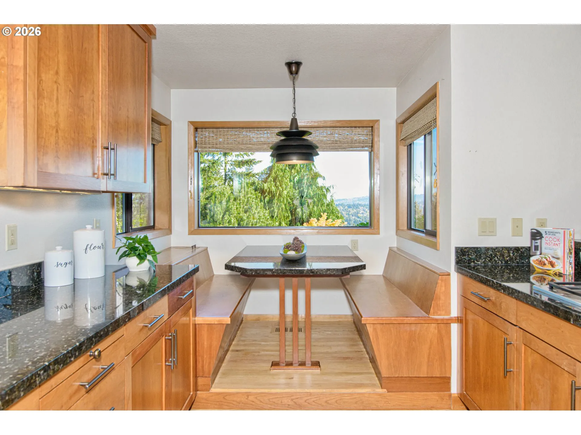 Kitchen/Nook-Eating Area
