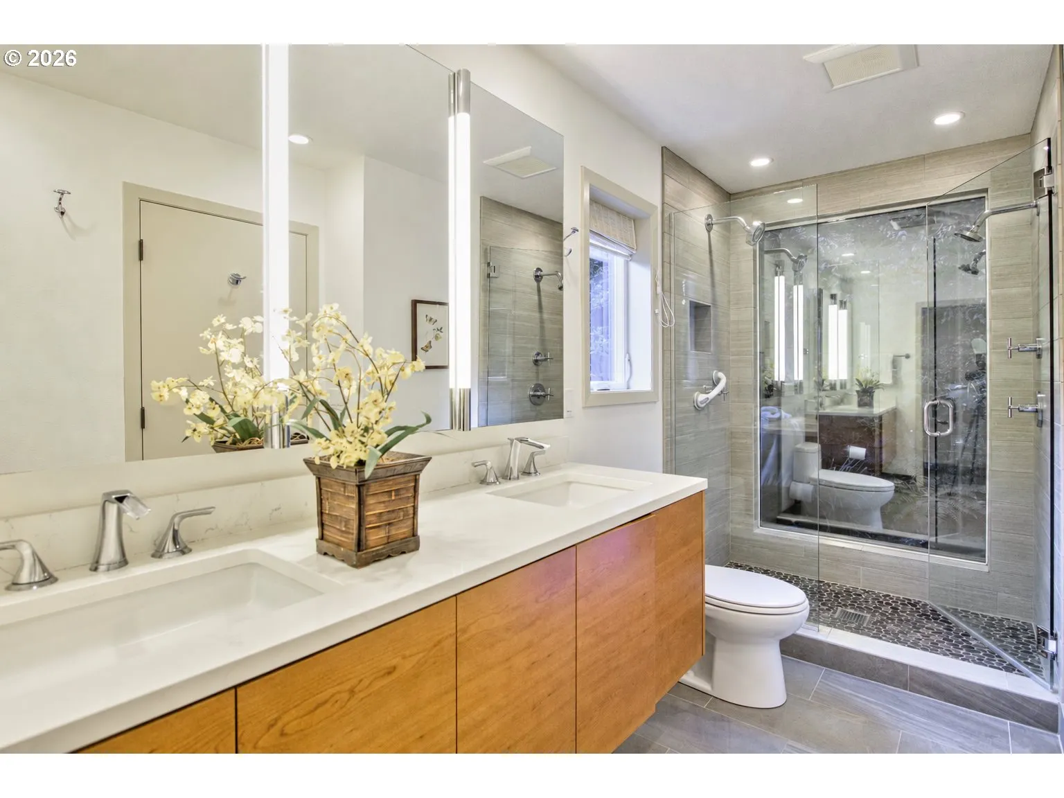 Bathroom, Attached-Double Sinks