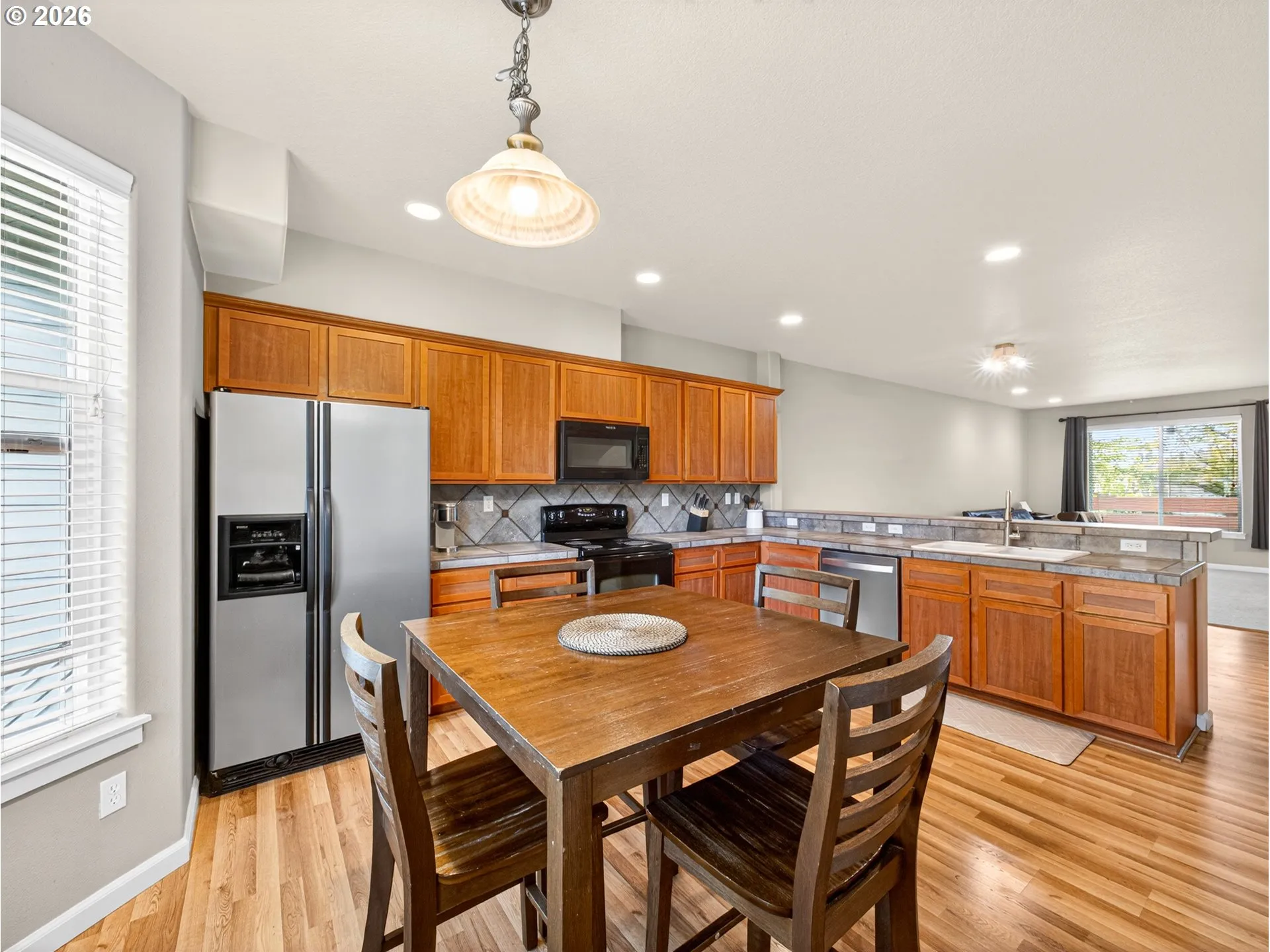 Kitchen-Eating Area
