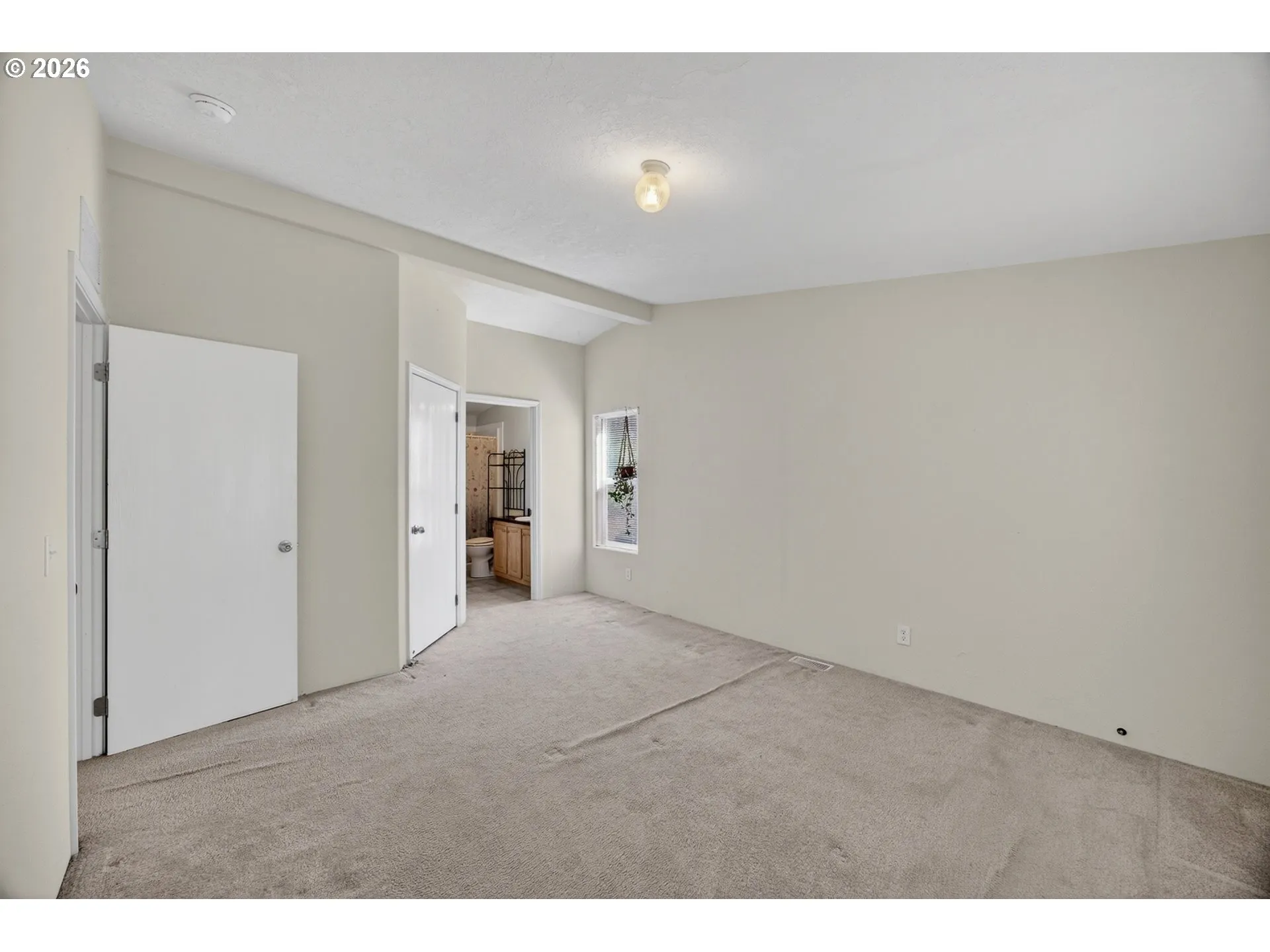 Bedroom, Owner's Suite