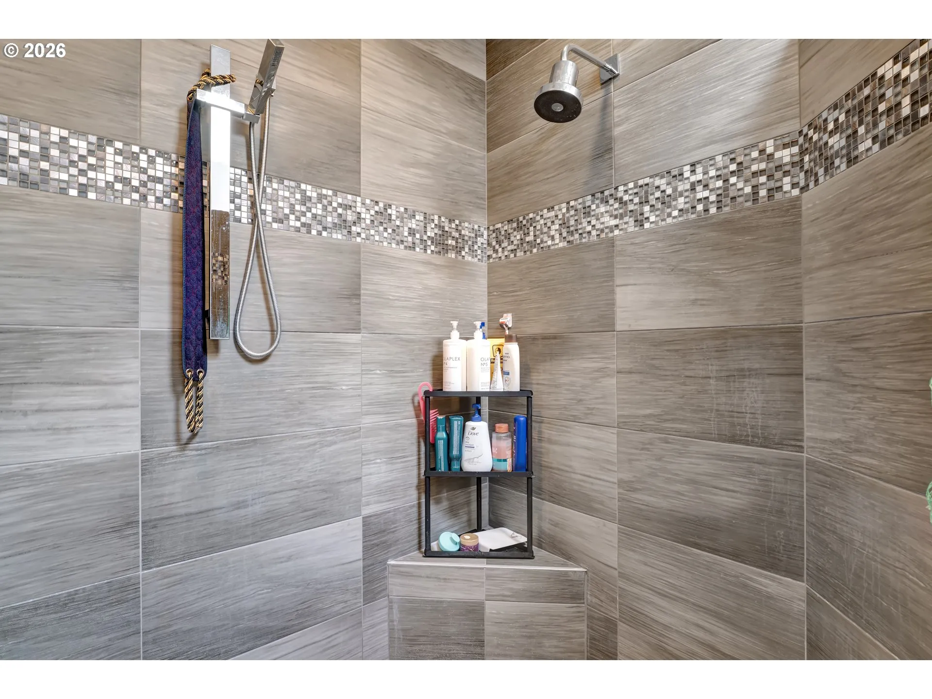 Bathroom-Walk in Shower
