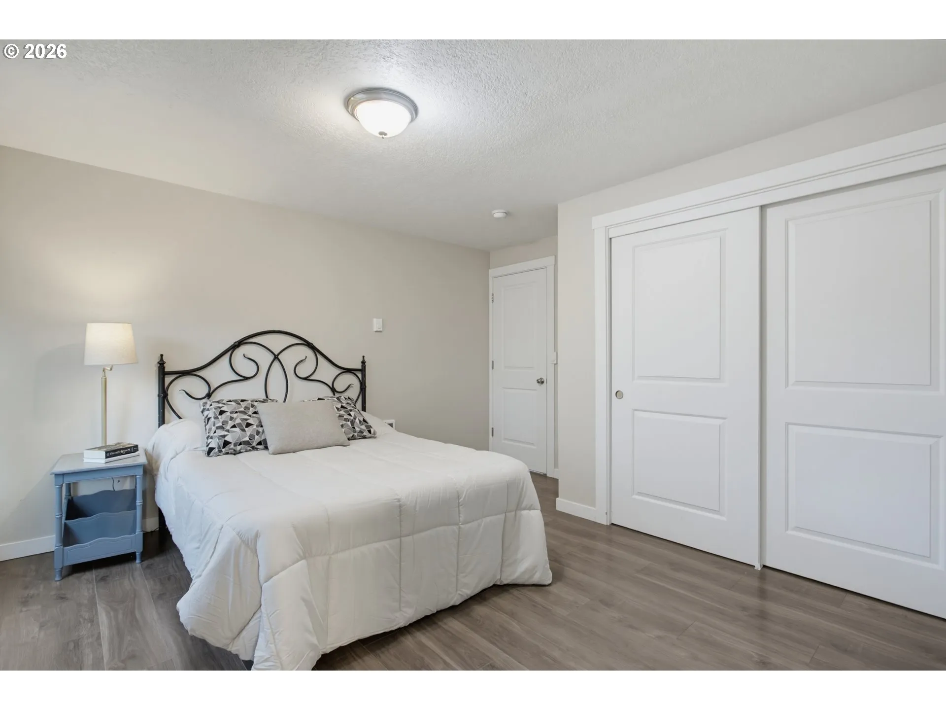 Bedroom, Primary