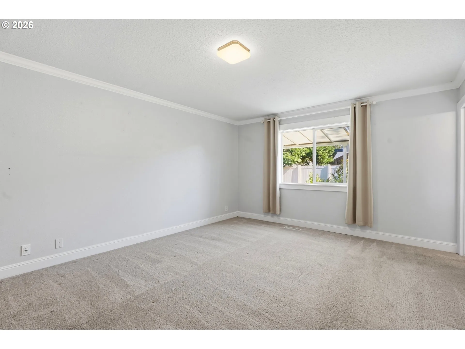 Bedroom, Primary