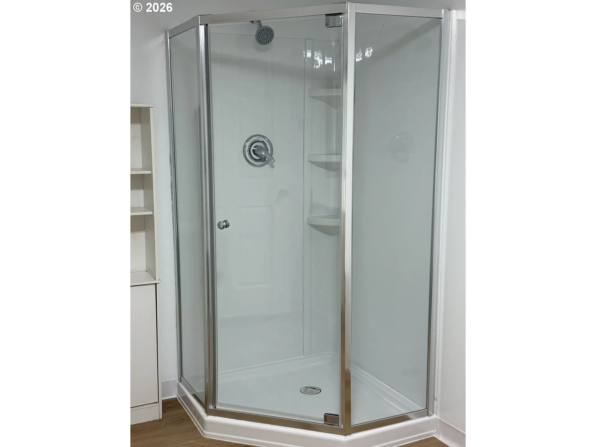 Bathroom-Walk in Shower