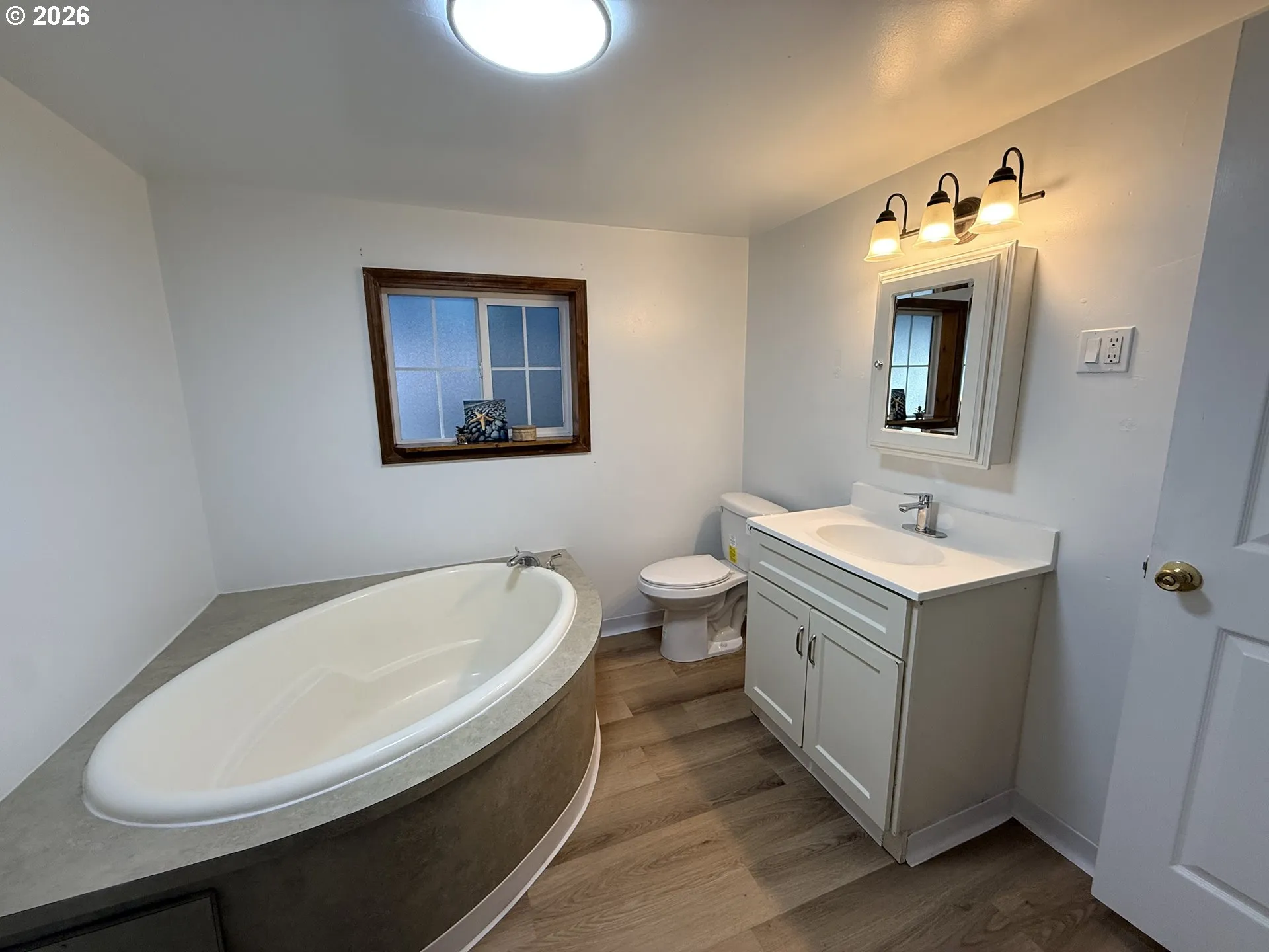 Bathroom-Garden Tub