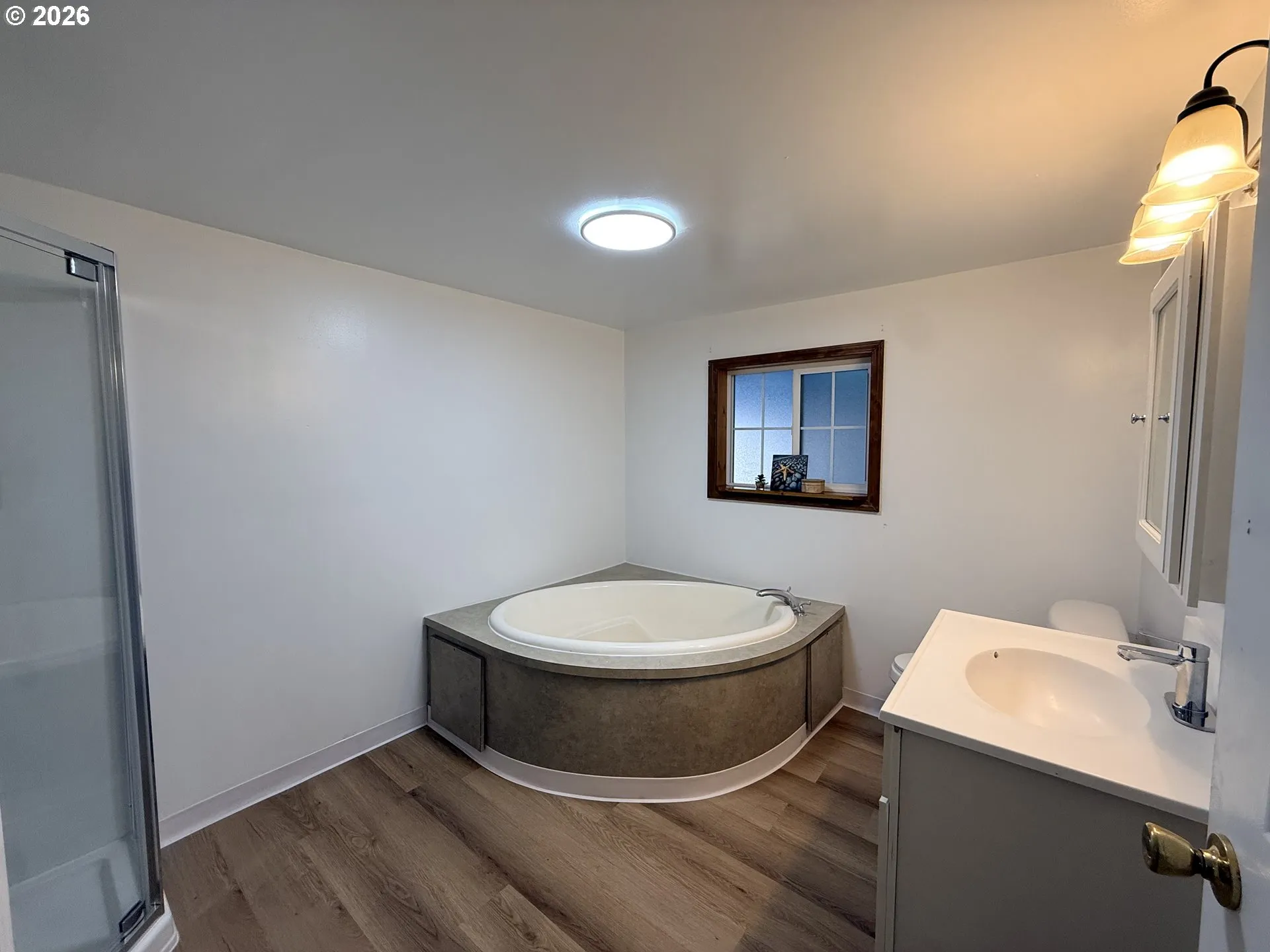 Bathroom-Garden Tub