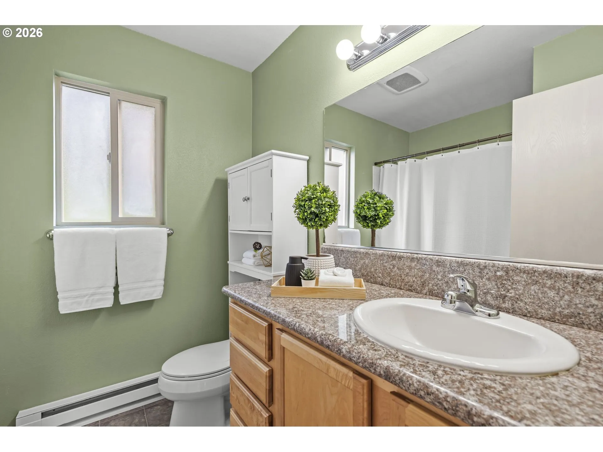 Bathroom-Upper