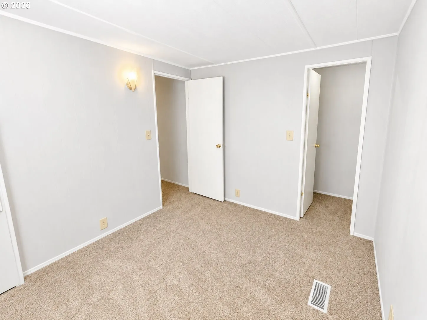 Bedroom-Walk-In Closet