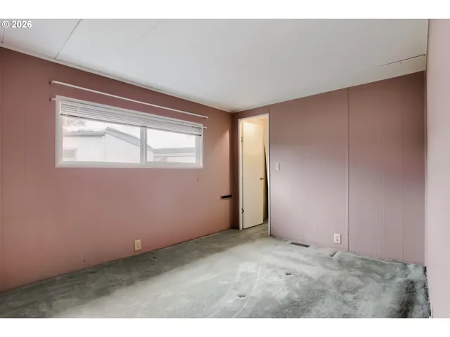 Primary Bedroom-Walk-In Closet