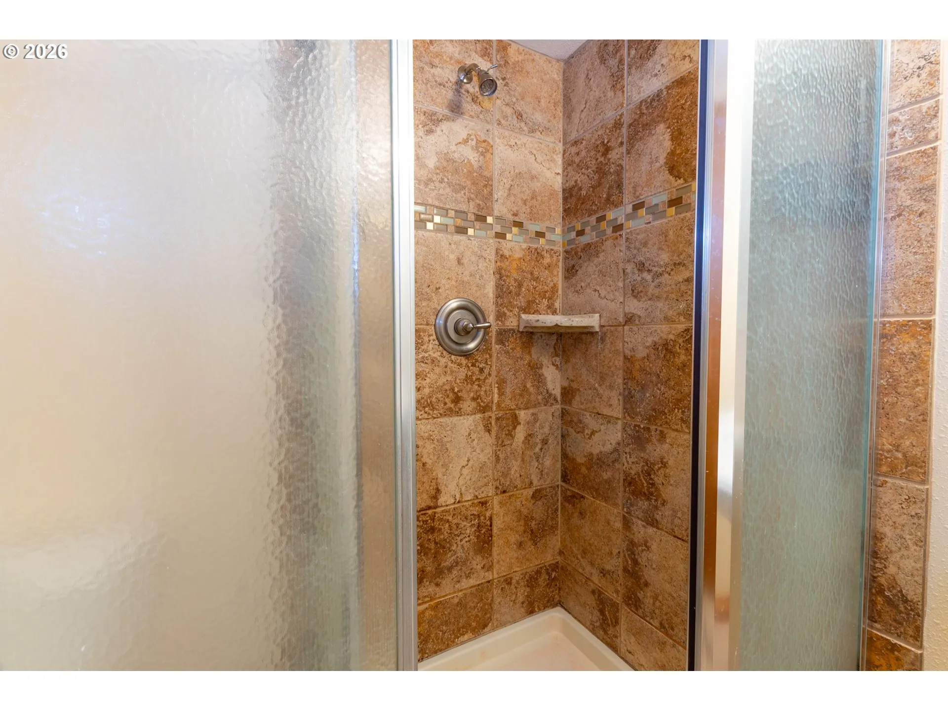 Bathroom-Walk in Shower