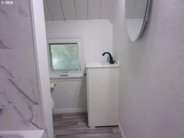 Bathroom-Upper
