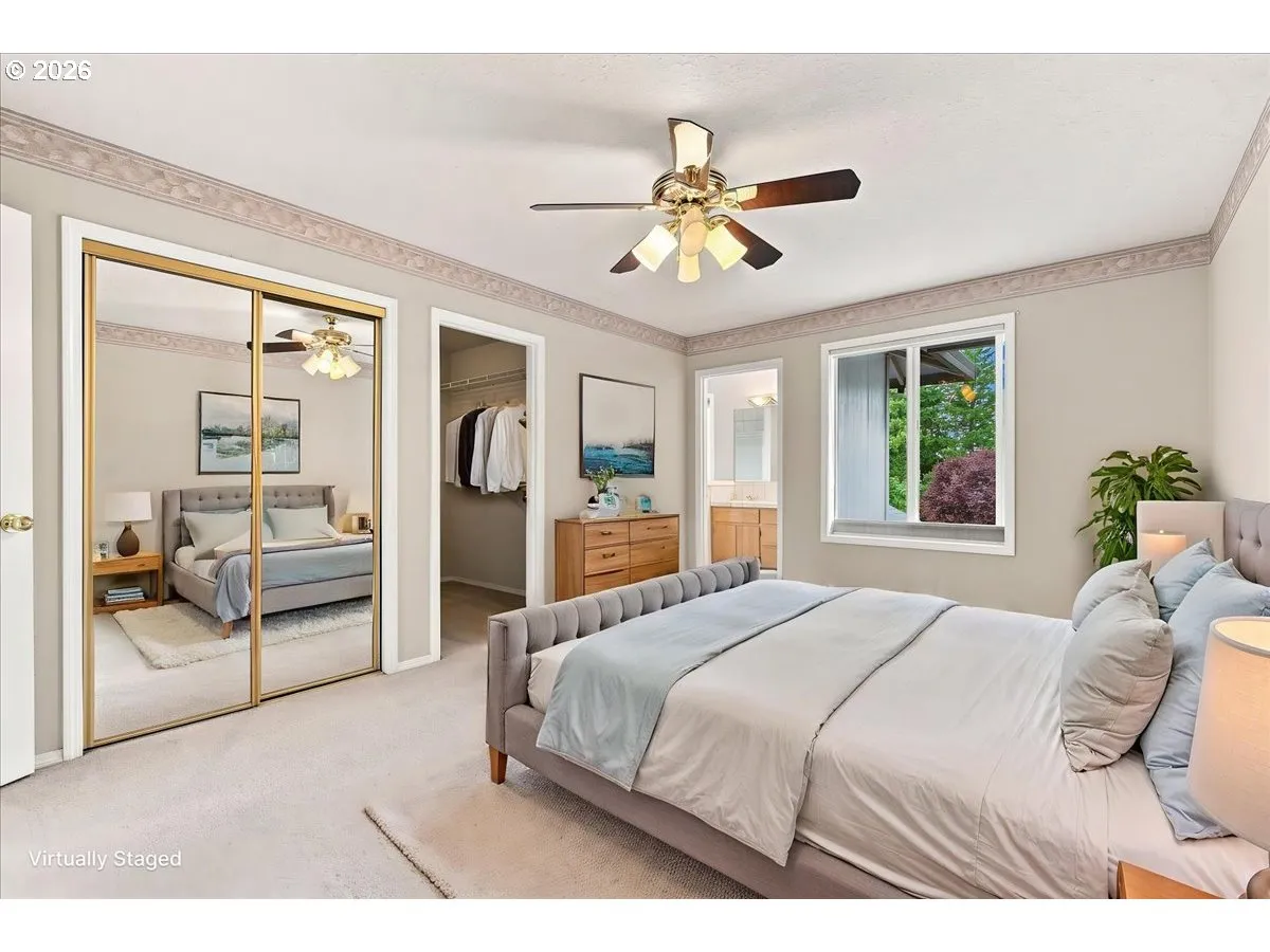 Bedroom, Owner's Suite-Upper